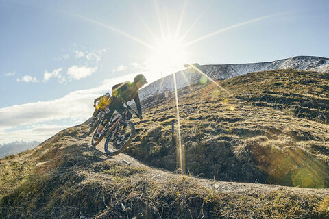 @Serfaus-Fiss-Ladis Marketing GmbH, @Waldegger Christian - Spektakuläre Touren am Scheid Trail @Serfaus-Fiss-Ladis Marketing GmbH, @Waldegger Christian - Spektakuläre Touren am Scheid Trail