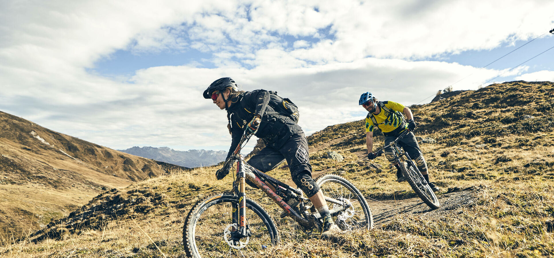 @Serfaus-Fiss-Ladis Marketing GmbH, @Waldegger Christian - Abenteurer suchen am Bike-Trail das Besondere. @Serfaus-Fiss-Ladis Marketing GmbH, @Waldegger Christian - Abenteurer suchen am Bike-Trail das Besondere.